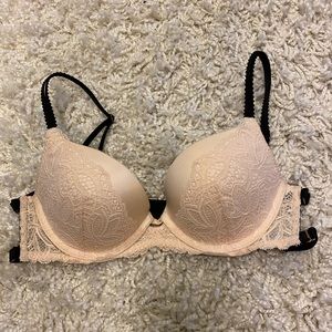 Victoria’s Secret Strappy Very Sexy Push-Up Bra